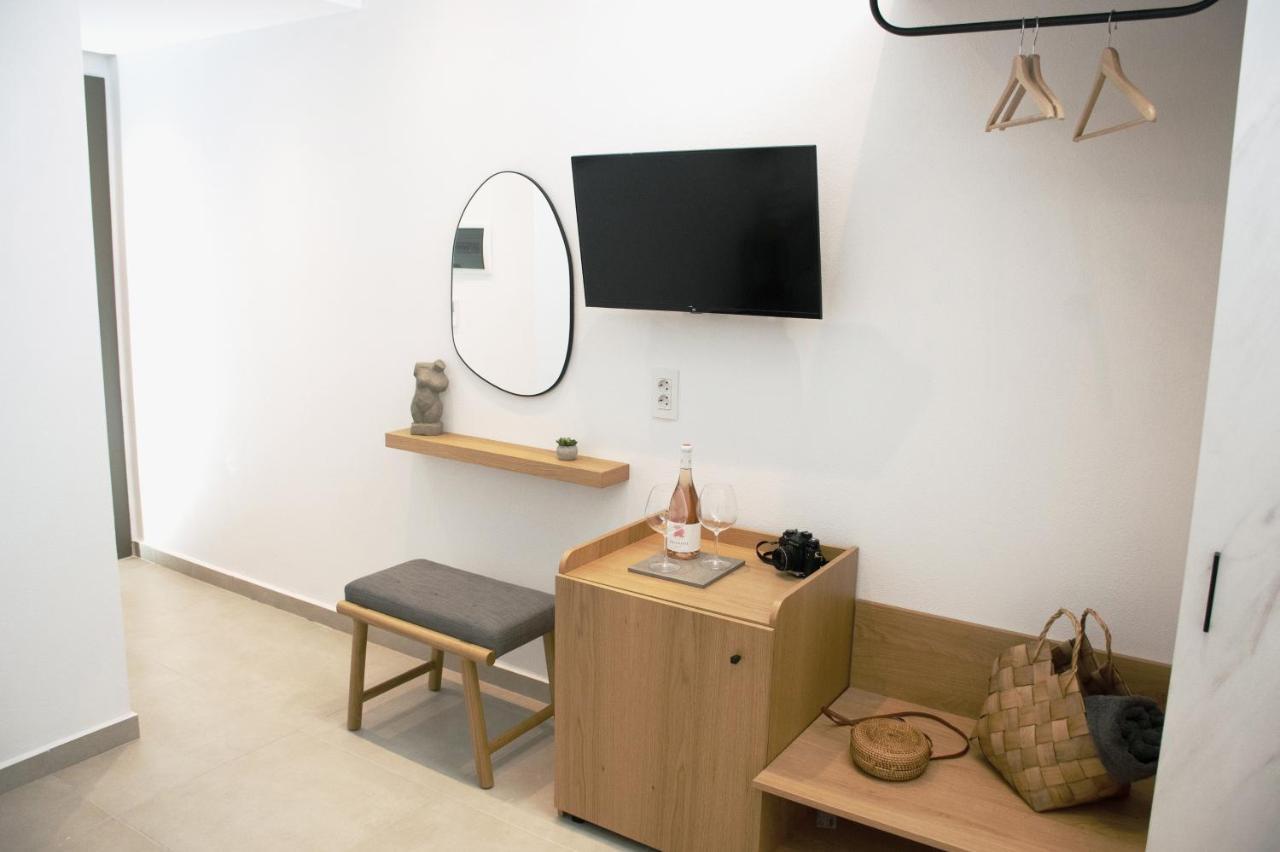 Iades Suites Afytos Exterior photo